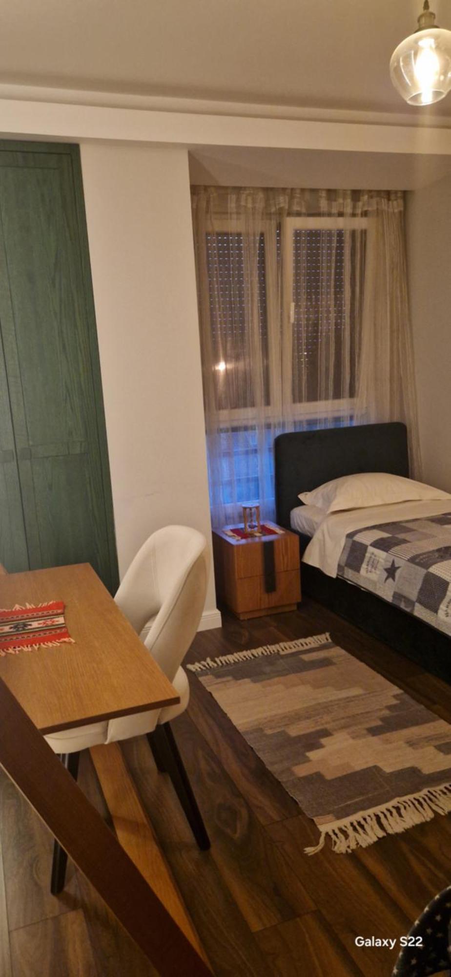 Central Deluxe Apartment Tirana Exterior photo